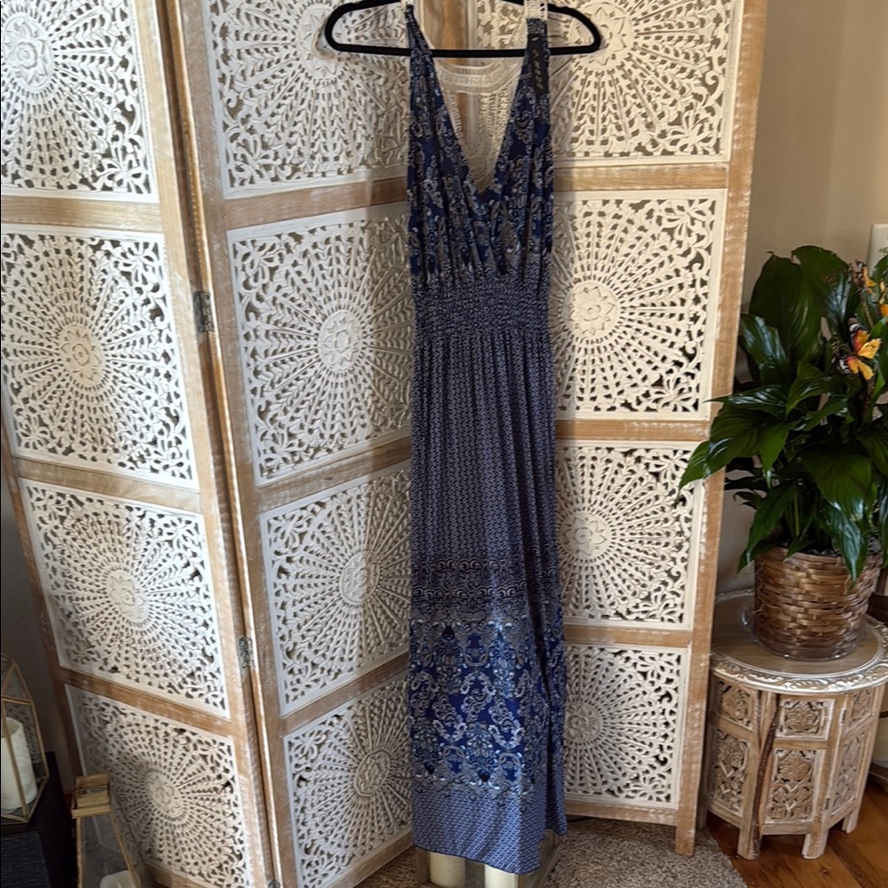 Elegant Blue Maxi Dress